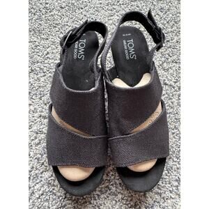 TOMS CLAUDINE BLACK PLATFORM WEDGE SANDAL. SIZE 7.5 Resort